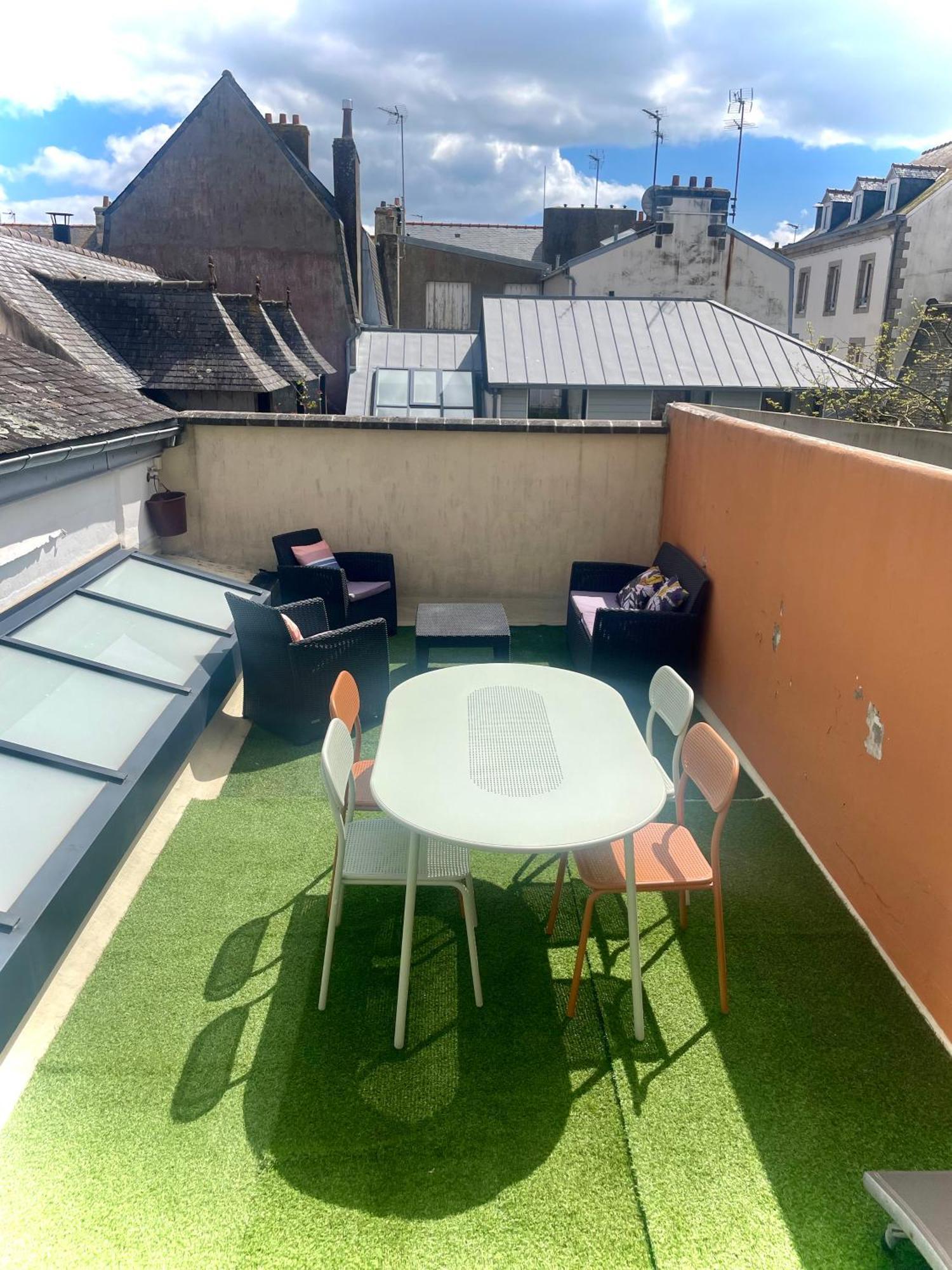 Agréable appartement en plein centre avec terrasse Concarneau Extérieur photo